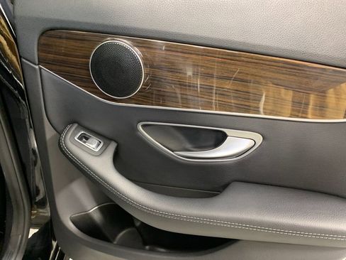 Used 2017 Mercedes-Benz C 300 Sedan image 36