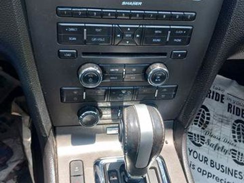 Used 2013 Ford Mustang Premium RWD image 25