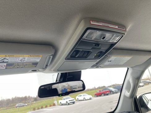 Used 2024 Toyota 4Runner SR5 image 27