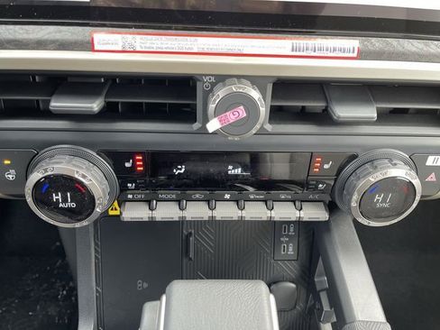 New 2026 Toyota Tacoma Limited AWD/4WD image 19