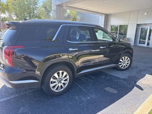 Used 2025 Hyundai Palisade SEL FWD image 3