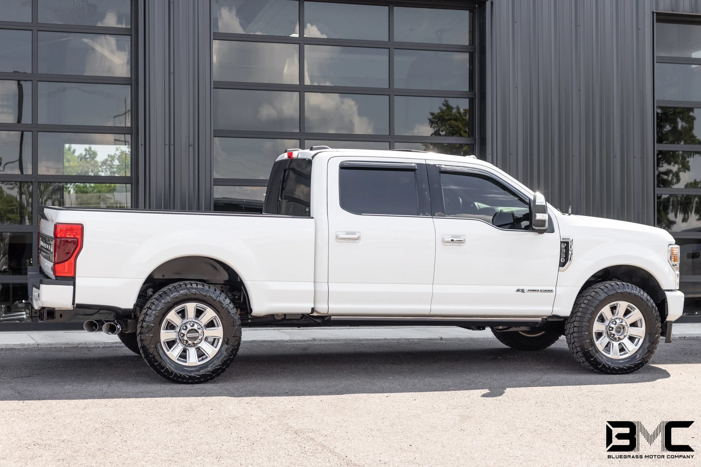 Used 2021 Ford F350 Platinum AWD/4WD image 10