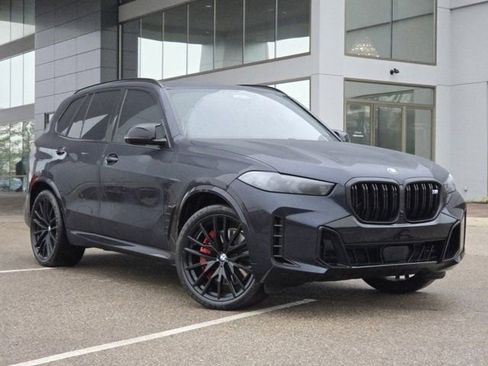 Used 2024 BMW X5 M60i image 2