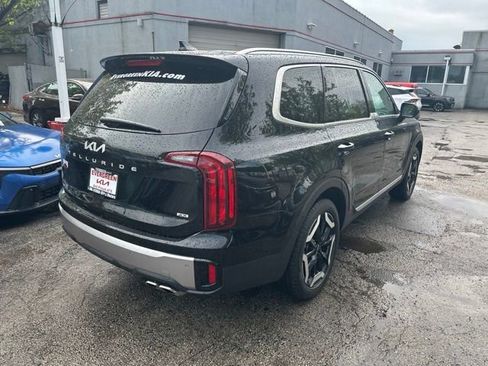 Used 2024 Kia Telluride S FWD image 4