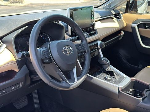 Used 2022 Toyota RAV4 Limited w/ Limited Grade Weather Package AWD/4WD image 25