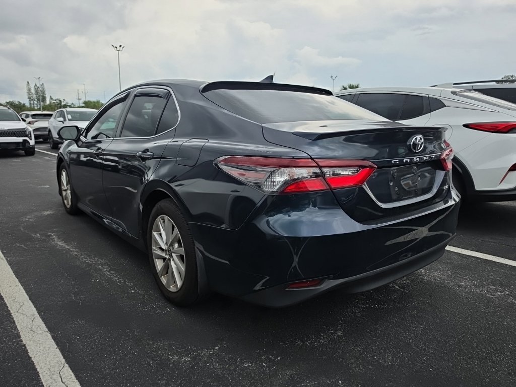 Used 2021 Toyota Camry LE FWD image 16