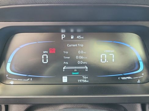 Used 2025 Hyundai Elantra SEL FWD image 7