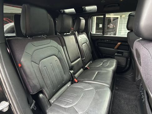Used 2020 Land Rover Defender 110 X AWD/4WD image 23