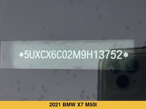 Used 2021 BMW X7 M50i AWD/4WD image 18