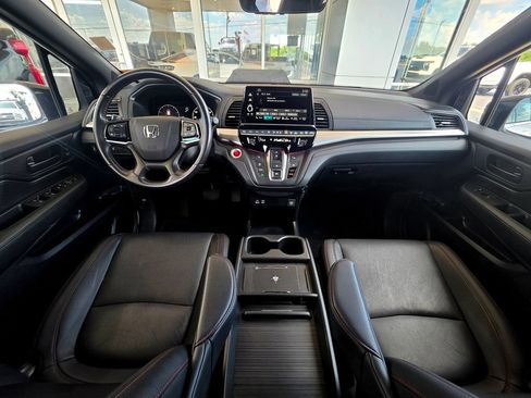 Used 2025 Honda Odyssey Sport-L image 18