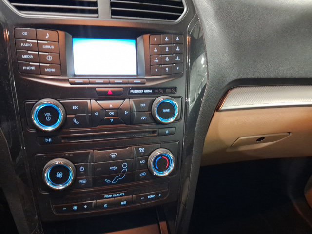 Used 2017 Ford Explorer FWD image 11