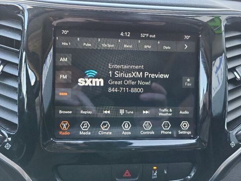 Used 2022 Jeep Cherokee Limited image 13