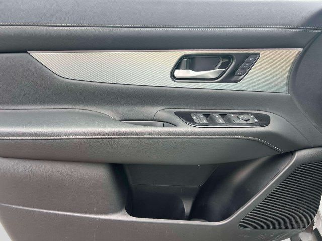 Certified 2026 Nissan Murano SL AWD/4WD image 16