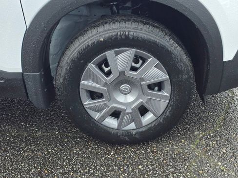 New 2026 Nissan Kicks S image 9