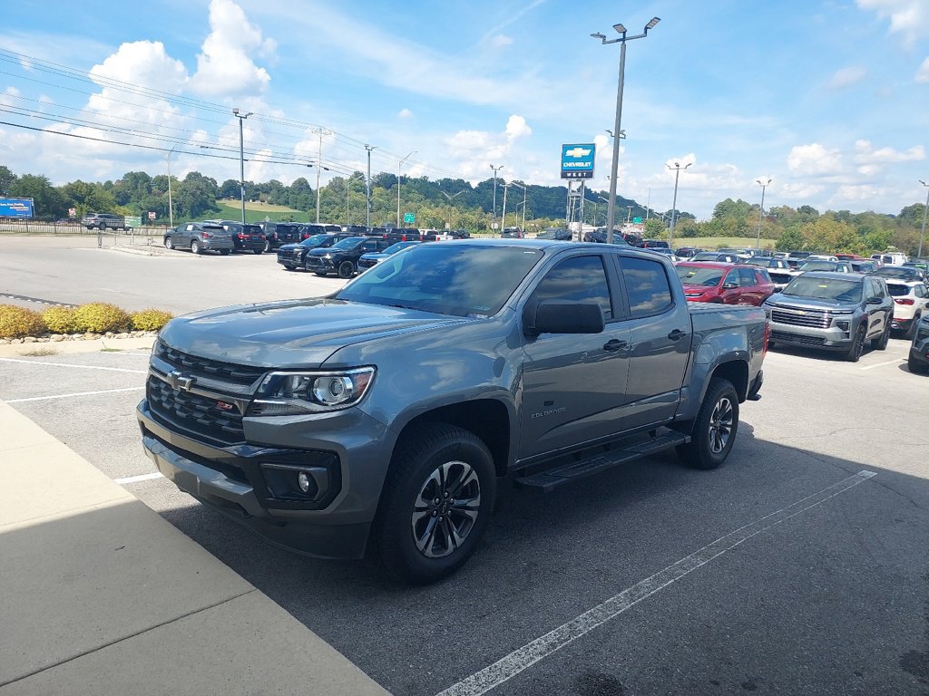 Used 2021 Chevrolet Colorado Z71 AWD/4WD image 2