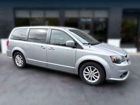 Used 2018 Dodge Grand Caravan GT image 7