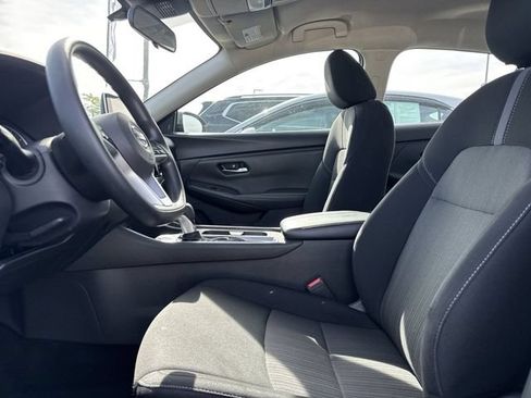Used 2023 Nissan Sentra SV FWD image 11