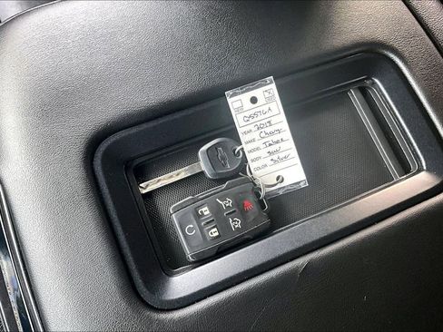 Used 2018 Chevrolet Tahoe LT AWD/4WD image 11