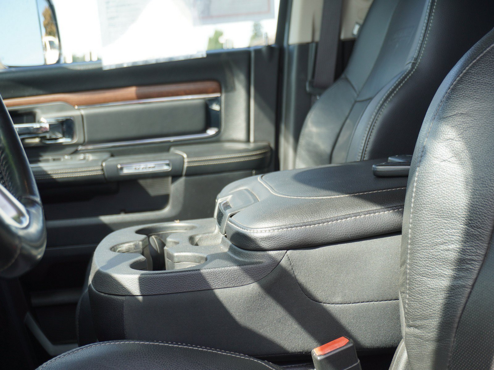 Used 2016 RAM 3500 Laramie AWD/4WD image 21