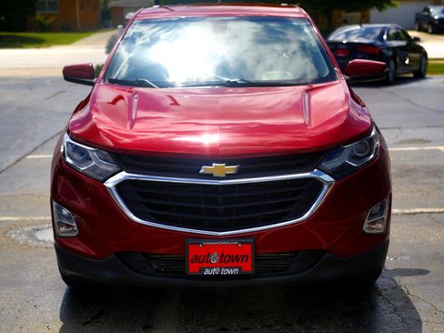 Used 2018 Chevrolet Equinox LT image 2