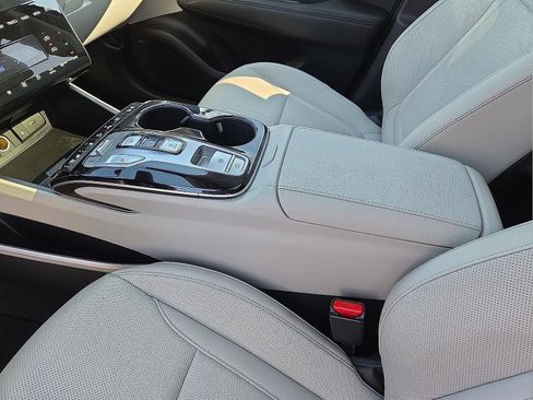 Used 2024 Hyundai Tucson Limited AWD/4WD image 10