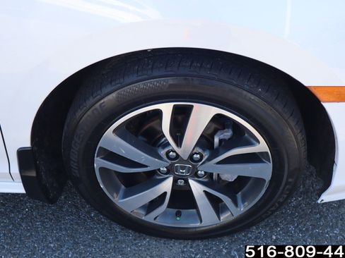 Used 2023 Honda Odyssey Touring image 13