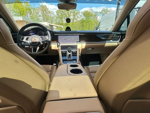 Used 2018 Porsche Panamera 4 AWD/4WD image 29