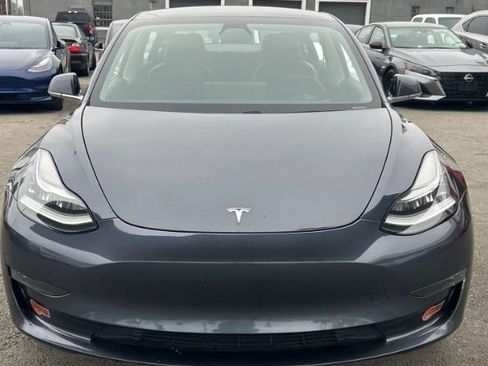 Used 2020 Tesla Model 3 Performance image 2