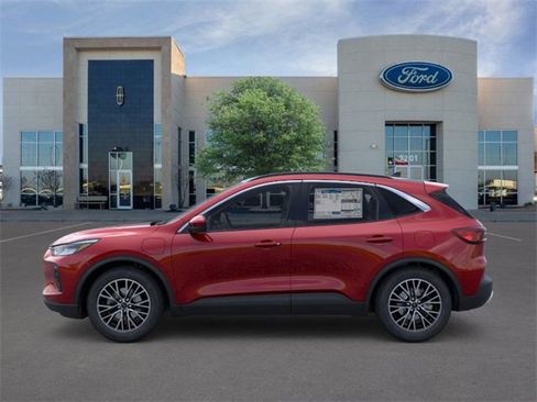 New 2026 Ford Escape SE w/ Class II Trailer Tow Package image 3