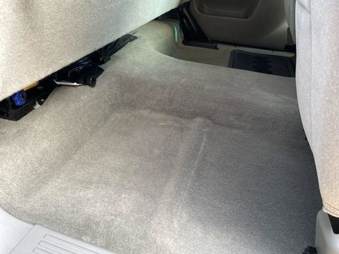 Used 2000 Chevrolet Silverado 2500 LS image 37