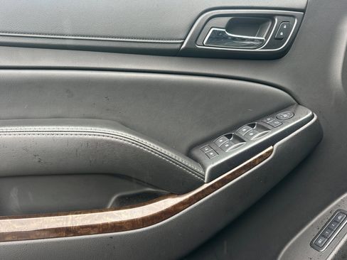 Used 2016 Chevrolet Tahoe LT RWD image 12