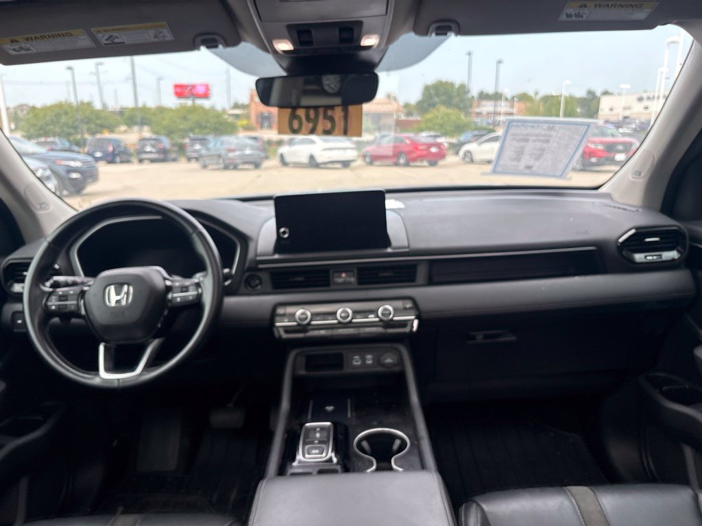 Certified 2024 Honda Pilot Touring image 37