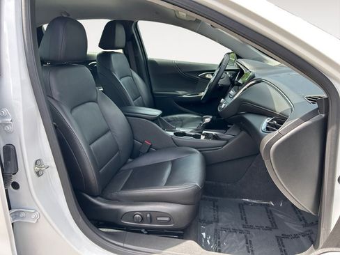 Used 2024 Chevrolet Malibu LT FWD image 24