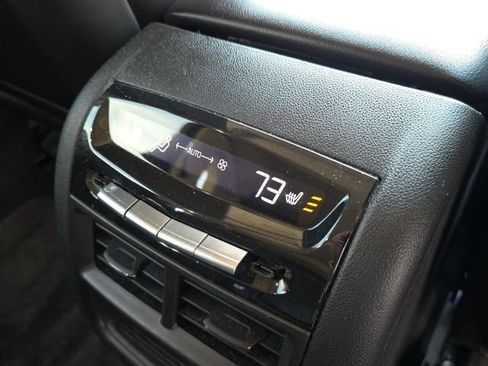 Used 2019 Cadillac XT5 Premium Luxury image 16