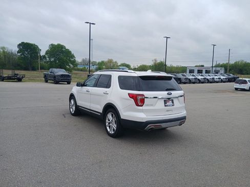 Used 2017 Ford Explorer Limited image 6