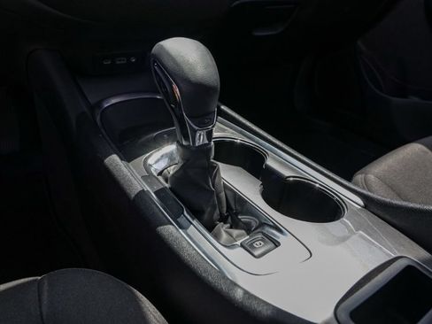 Used 2024 Chevrolet Malibu LT FWD image 33