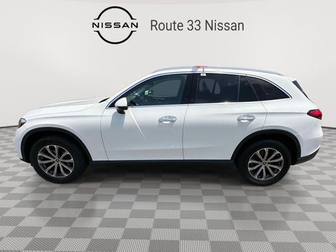 Used 2024 Mercedes-Benz GLC 300 4MATIC image 5