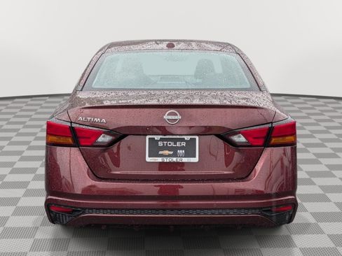 Used 2025 Nissan Altima 2.5 SV FWD image 4
