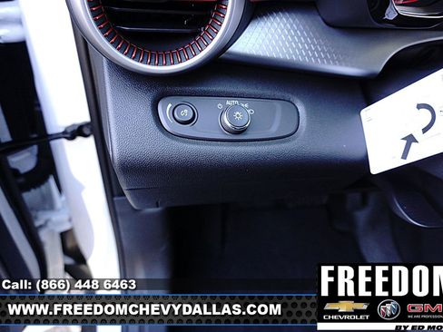 New 2026 Chevrolet Trax RS w/ Driver Confidence Package image 27