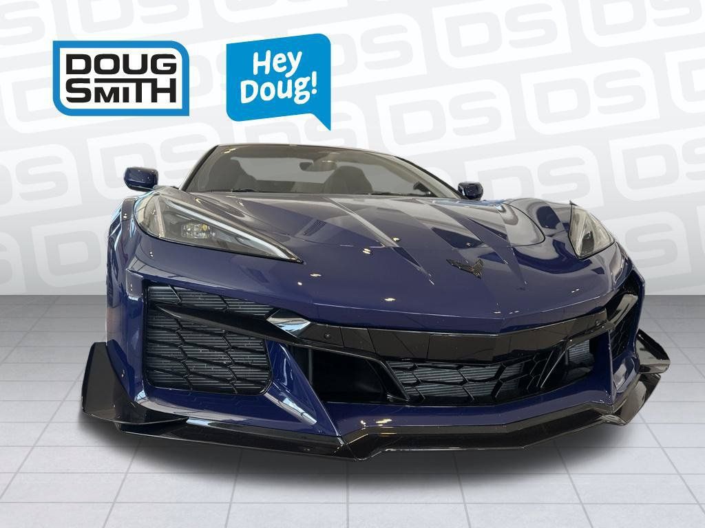 Used 2026 Chevrolet Corvette Z06 w/ Z07 Performance Package RWD image 4