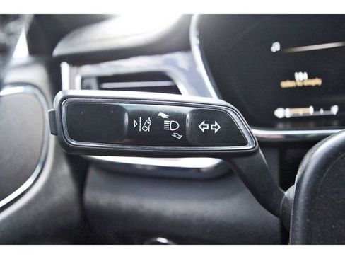 Used 2020 Lincoln Continental image 16