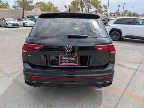 Used 2024 Volkswagen Tiguan SE R-Line FWD image 7