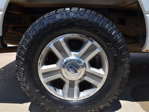 Used 2006 Ford F150 XLT AWD/4WD image 16