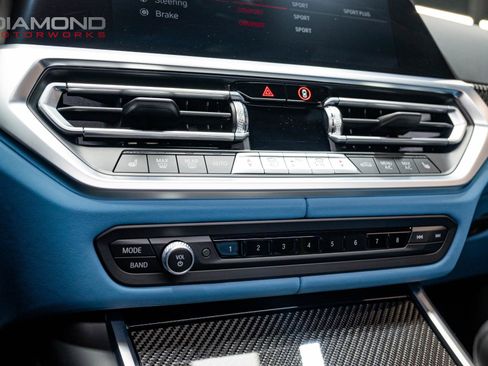 Used 2021 BMW M4 Coupe w/ M Carbon Exterior Package image 95