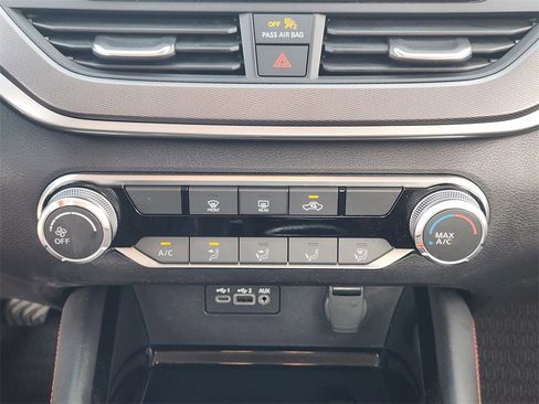 Used 2023 Nissan Altima 2.5 SR image 15