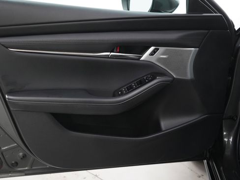 Used 2023 MAZDA MAZDA3 s image 18