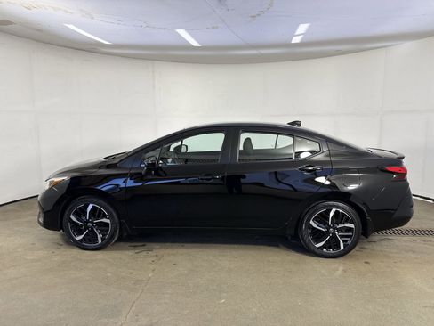 Certified 2025 Nissan Versa SR w/ Trunk Package image 28