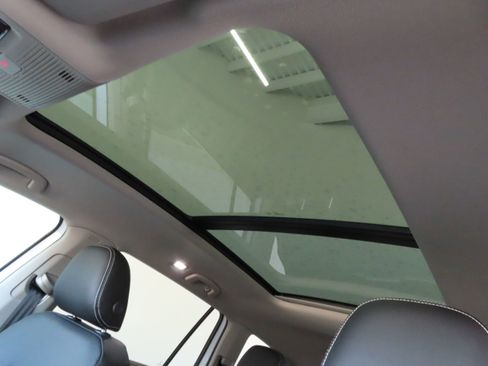 New 2026 Volkswagen Atlas SE image 20