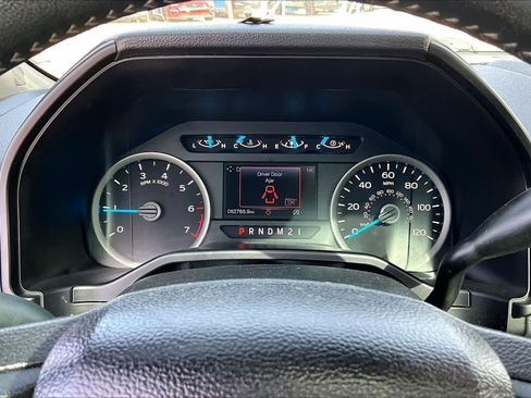 Used 2017 Ford F150 XLT w/ Equipment Group 302A Luxury image 26