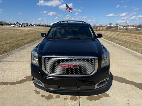 Used 2016 GMC Yukon XL Denali w/ Open Road Package image 12